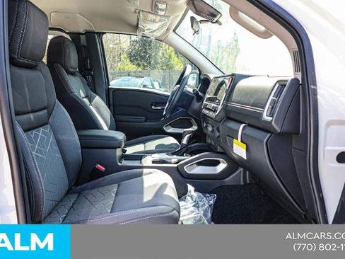 Certified 2025 Nissan Frontier SV RWD image 21