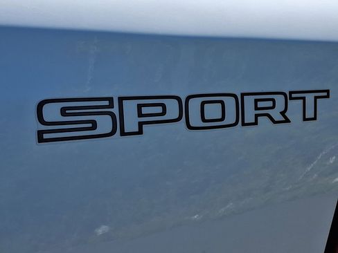 Used 2022 RAM 1500 Laramie AWD/4WD image 30