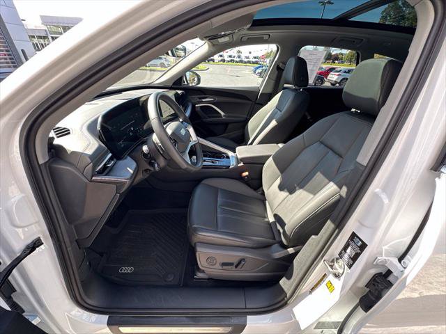 Used 2025 Audi Q5 Premium w/ Convenience Package AWD/4WD image 7