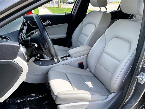 Used 2016 Mercedes-Benz GLA 250 4MATIC image 15