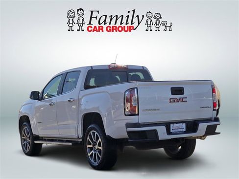 Used 2020 GMC Canyon Denali image 3