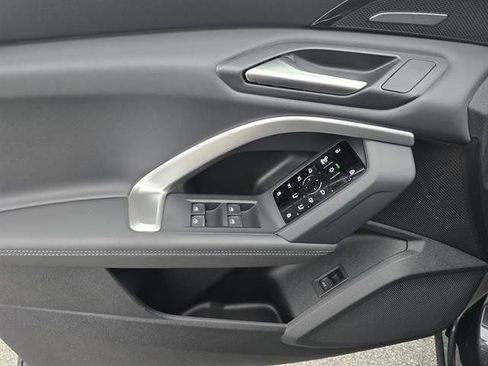 Used 2025 Audi Q5 Premium Plus image 28