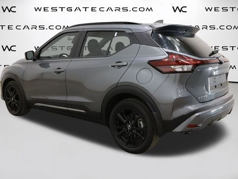 Used 2022 Nissan Kicks SR image 5