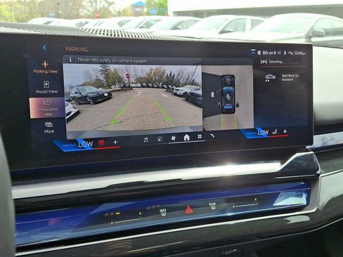 Used 2025 BMW i5 xDrive40 w/ Premium Package AWD/4WD image 20