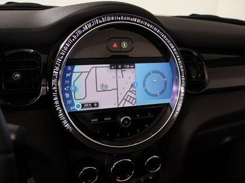 Certified 2024 MINI Cooper S image 8