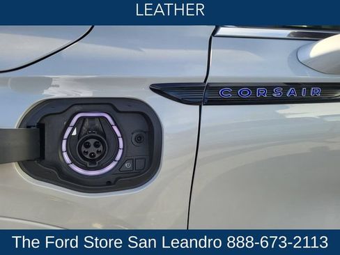 Used 2024 Lincoln Corsair Grand Touring w/ Equipment Group 301A AWD/4WD image 8