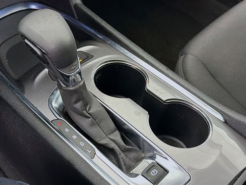 Used 2025 Chevrolet Malibu LT FWD image 19