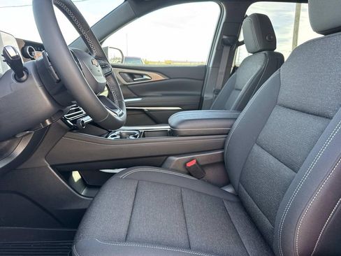 New 2026 Chevrolet Traverse LT w/ Driver Confidence Package image 18