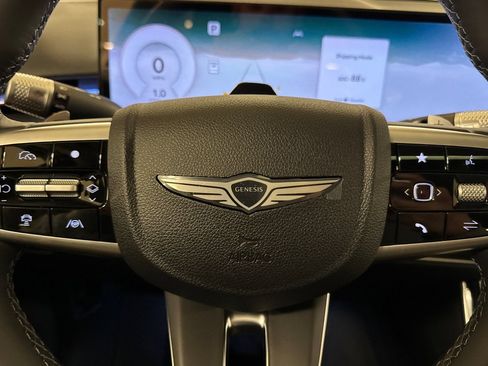 New 2026 Genesis GV70 2.5T Advanced AWD/4WD image 24