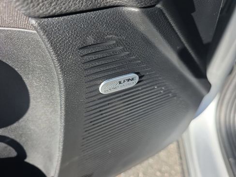 Used 2023 Dodge Challenger R/T w/ Blacktop Package image 15