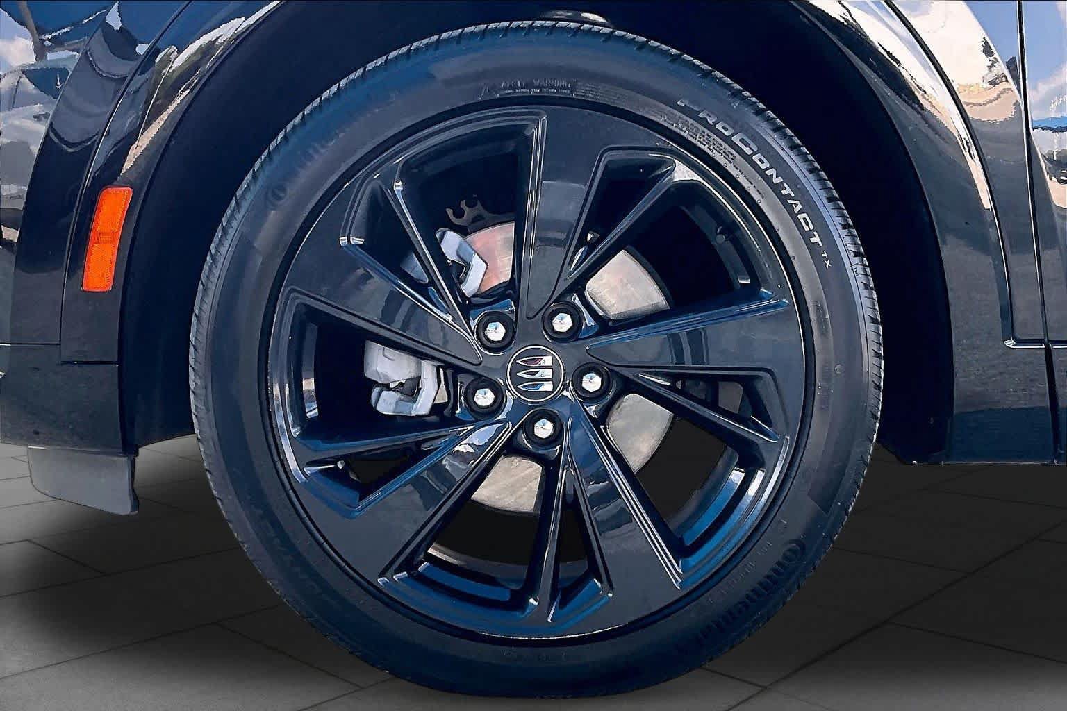 Used 2025 Buick Envision Sport Touring AWD/4WD image 10