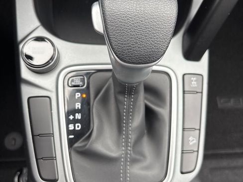 Used 2023 Kia Seltos LX AWD/4WD image 23