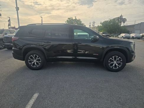 New 2026 GMC Acadia AT4 w/ Luxury Package AWD/4WD image 4
