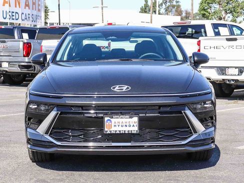 New 2026 Hyundai Sonata SEL FWD image 2