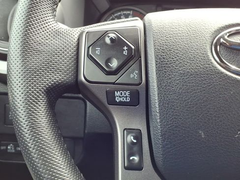 Used 2023 Toyota Tacoma TRD Off-Road image 30