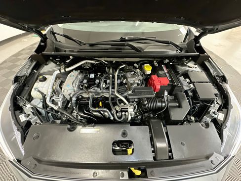 Used 2024 Nissan Sentra SV FWD image 33