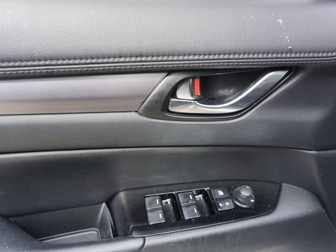 Used 2019 MAZDA CX-5 Touring FWD image 4