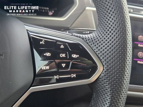 Used 2024 Volkswagen Tiguan SE R-Line FWD image 28