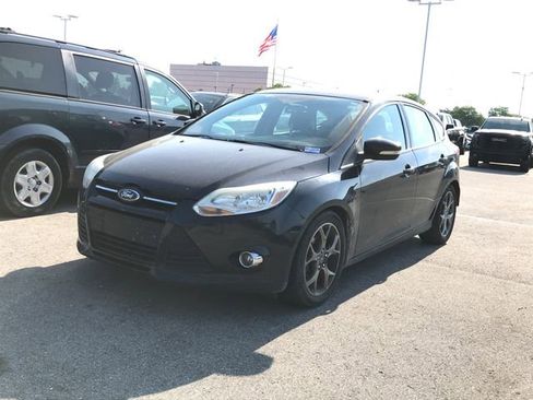 Used 2013 Ford Focus SE FWD image 1