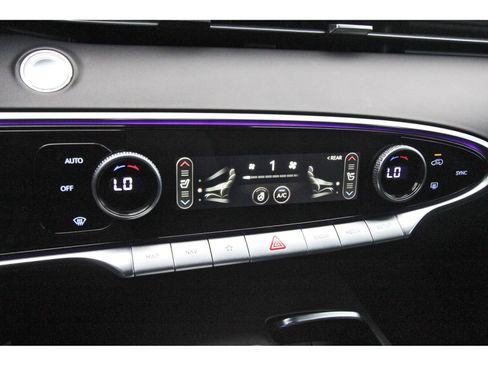 Used 2025 Genesis GV70 2.5T Sport Prestige w/ Sport Prestige Package image 27