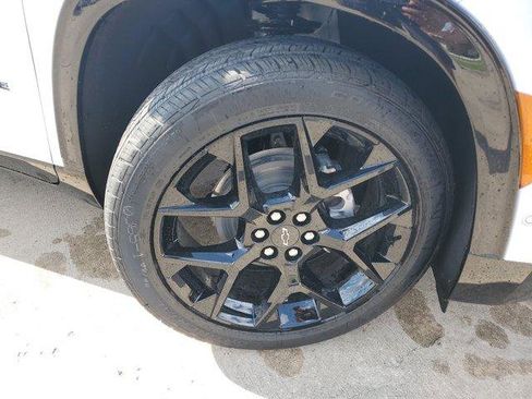 New 2026 Chevrolet Traverse RS image 8