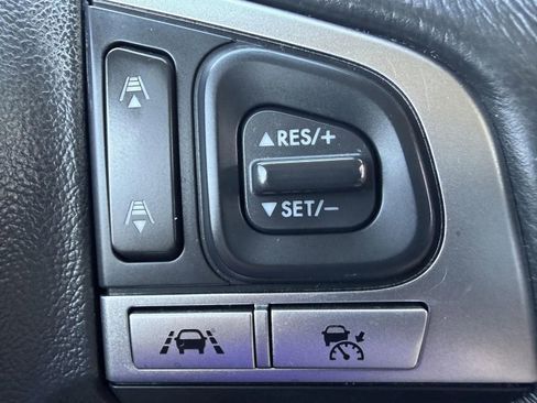Used 2017 Subaru Outback 2.5i Limited AWD/4WD image 22