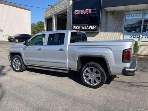Used 2018 GMC Sierra 1500 Denali w/ Denali Ultimate Package AWD/4WD image 3