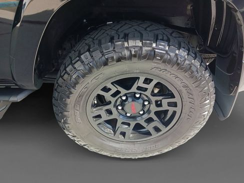 Used 2024 Toyota 4Runner TRD Off-Road Premium w/ Moonroof Package AWD/4WD image 8