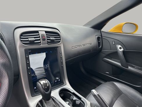 Used 2007 Chevrolet Corvette Coupe w/ Preferred Equipment Group image 27