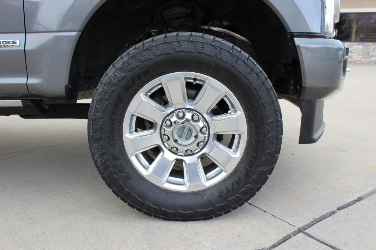 Used 2021 Ford F250 Platinum w/ FX4 Off-Road Package AWD/4WD image 41