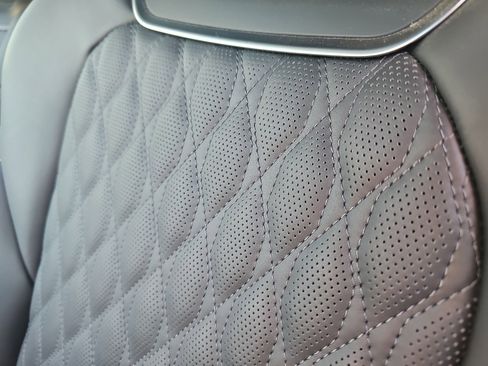 Used 2025 Genesis GV70 3.5T Sport w/ Sport Prestige Package image 18