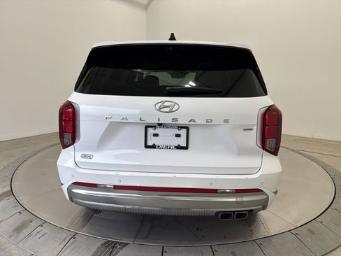 Used 2024 Hyundai Palisade Calligraphy image 6