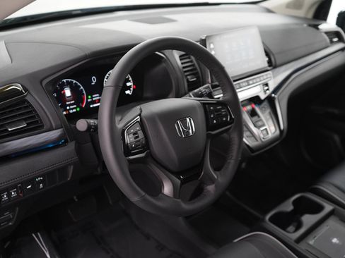 Used 2026 Honda Odyssey Elite image 25