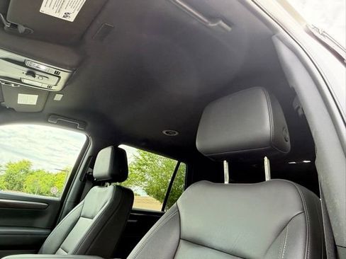 Used 2025 Chevrolet Tahoe LT image 13