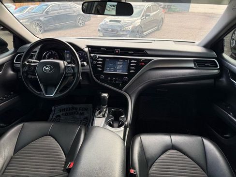 Used 2018 Toyota Camry SE image 13