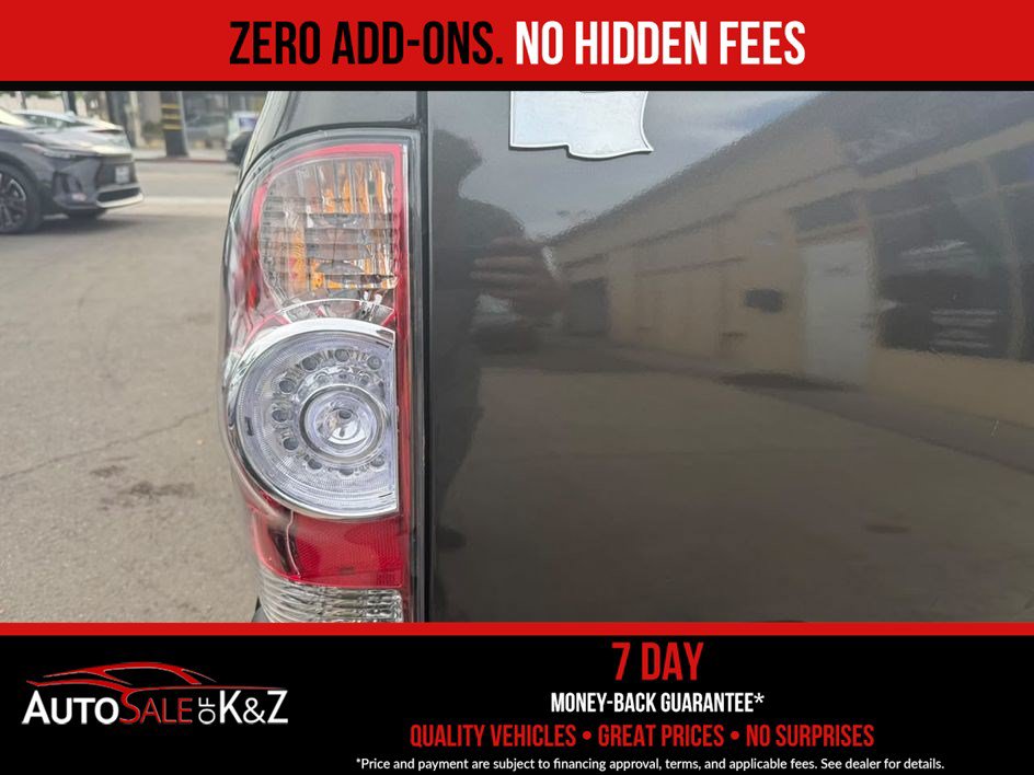 Used 2013 Toyota Tacoma PreRunner w/ TRD Off-Road Pkg RWD image 17