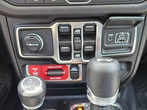New 2026 Jeep Wrangler Unlimited Sport AWD/4WD image 15