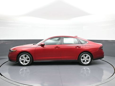 Certified 2023 Honda Accord LX image 9