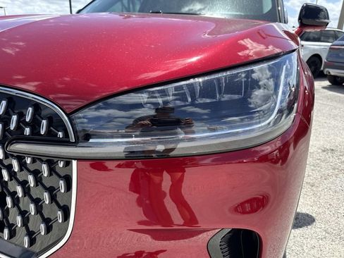 New 2026 Lincoln Aviator AWD image 9