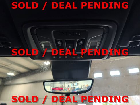 Used 2025 GMC Sierra 2500 AT4 w/ AT4 Premium Plus Package AWD/4WD image 13