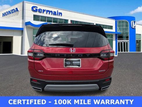 Used 2025 Honda Pilot Touring image 6