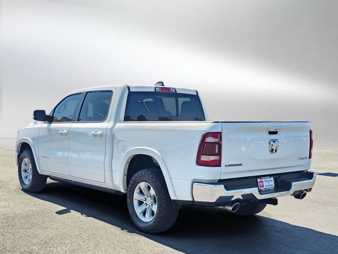 Used 2022 RAM 1500 Laramie AWD/4WD image 3