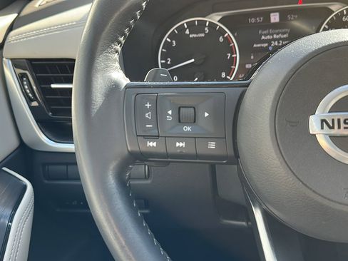 Certified 2021 Nissan Rogue SL w/ Premium Package image 16