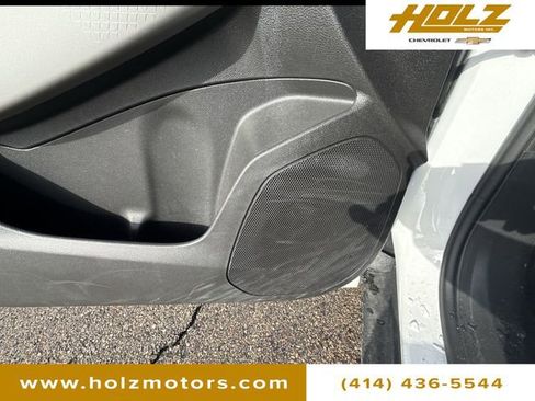 Used 2024 Chevrolet Trax RS w/ Driver Confidence Package image 25