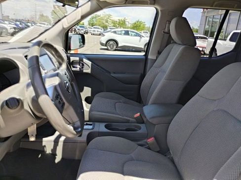 Used 2019 Nissan Frontier SV AWD/4WD image 13