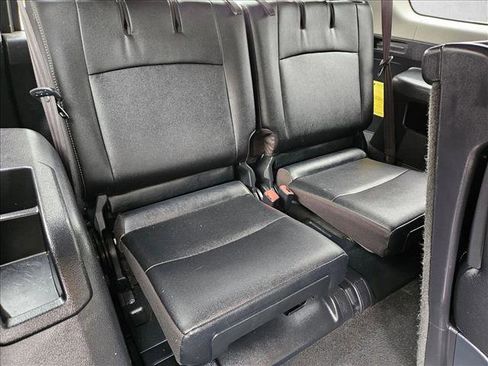 Used 2022 Toyota 4Runner SR5 Premium w/ Moonroof Package RWD image 19