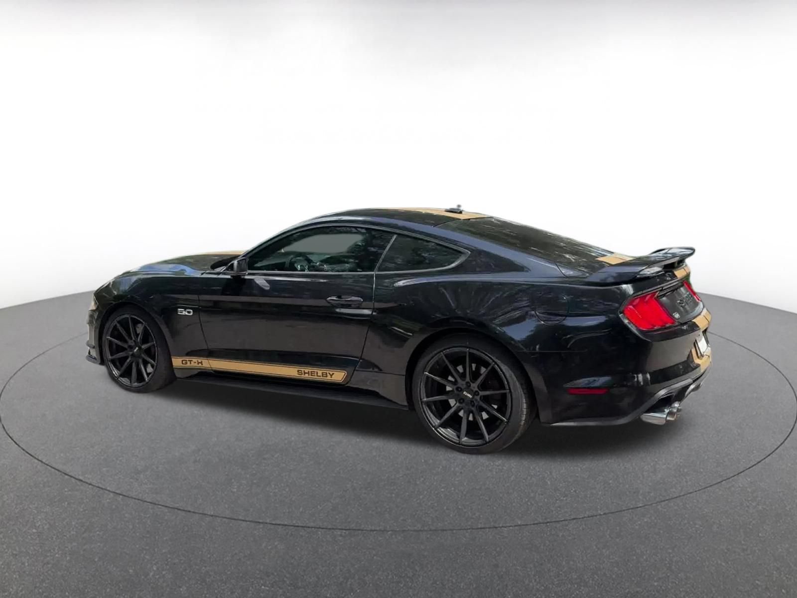 Used 2022 Ford Mustang GT Premium w/ GT Performance Package RWD image 9