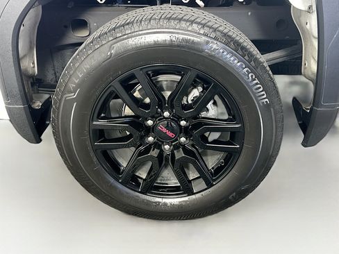Used 2024 GMC Sierra 1500 Elevation RWD image 11