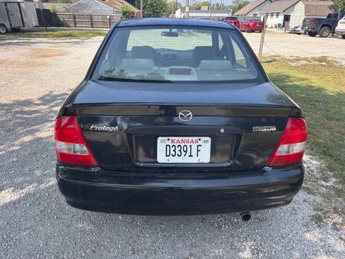 Used 2003 MAZDA Protege FWD image 6
