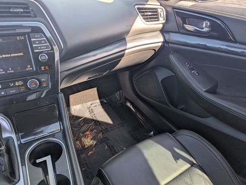 Certified 2023 Nissan Maxima Platinum w/ Sport Mat Group FWD image 19